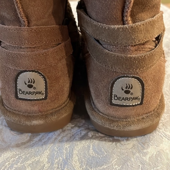 BearPaw Suede Adele Boots Braided Accent Fleece Lining Hickory Tan Size 7 - Picture 6 of 13